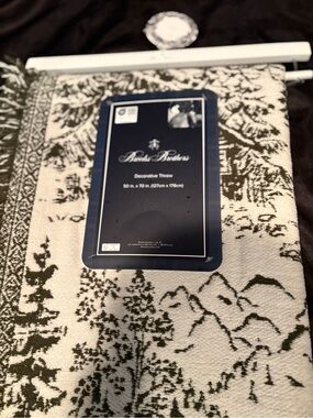 Brooks Brothers Cream and Olive Green Decorative Throw